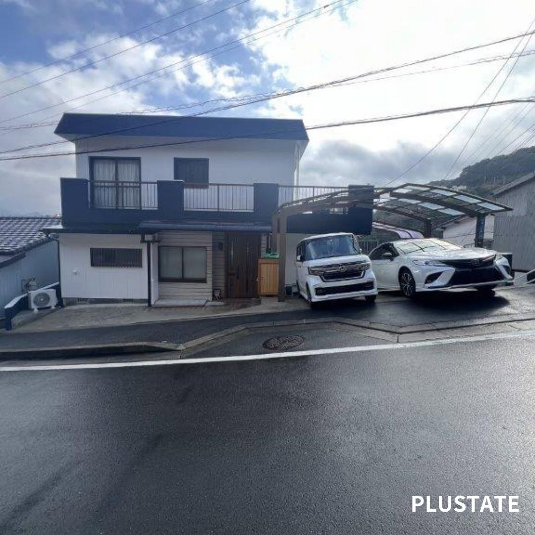 長崎市出雲1丁目にある3階建て戸建の1階部分2