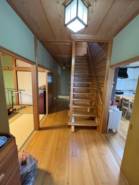 人気の平間町の中古戸建☆2012年築☆母屋と離れがあるので大家族や2世帯住宅・事務所兼自宅におすすめ☺約108坪の敷地が魅力です♪