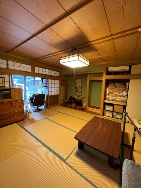 人気の平間町の中古戸建☆2012年築☆母屋と離れがあるので大家族や2世帯住宅・事務所兼自宅におすすめ☺約108坪の敷地が魅力です♪