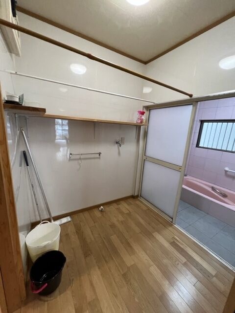 人気の平間町の中古戸建☆2012年築☆母屋と離れがあるので大家族や2世帯住宅・事務所兼自宅におすすめ☺約108坪の敷地が魅力です♪