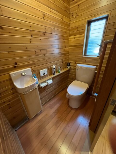 人気の平間町の中古戸建☆2012年築☆母屋と離れがあるので大家族や2世帯住宅・事務所兼自宅におすすめ☺約108坪の敷地が魅力です♪