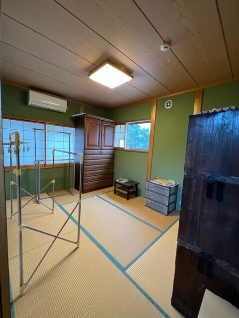 人気の平間町の中古戸建☆2012年築☆母屋と離れがあるので大家族や2世帯住宅・事務所兼自宅におすすめ☺約108坪の敷地が魅力です♪