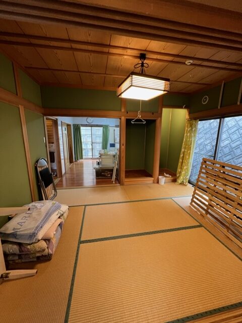 人気の平間町の中古戸建☆2012年築☆母屋と離れがあるので大家族や2世帯住宅・事務所兼自宅におすすめ☺約108坪の敷地が魅力です♪