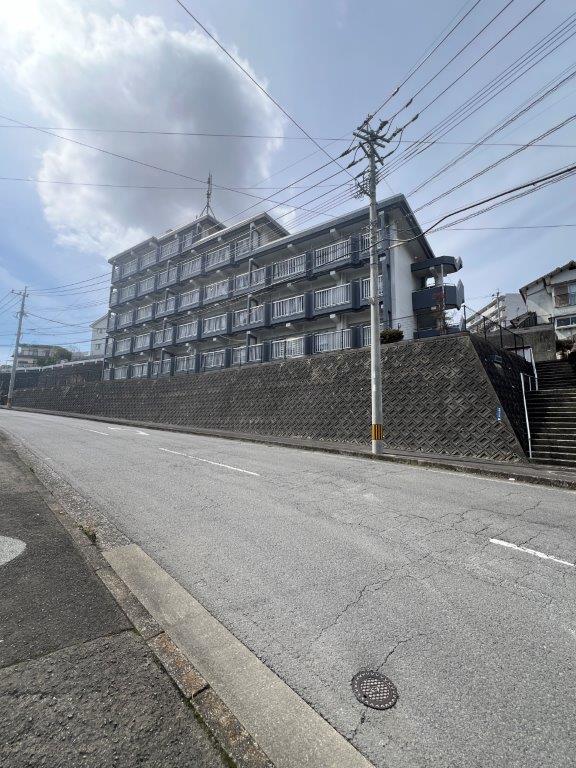 長崎市西山1丁目☆中古マンション☆3階角部屋の4DK！駐車場1台・専用倉庫が無料♪近くに立山公園があります♪