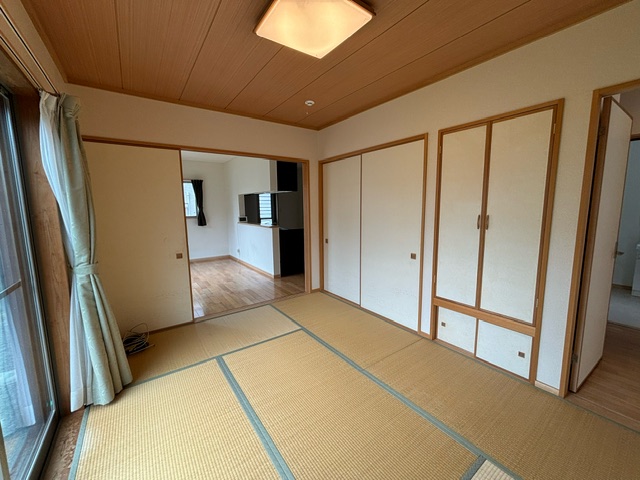 さくらの里２丁目の太陽光発電搭載のオール電化住宅★使い勝手の良い間取で駐車場３台可！南向きで陽当り良好です♪空家なのでいつでも内覧可能です。お気軽にお問い合わせください♪